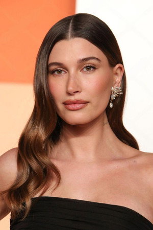 Hailey Bieber profil kép