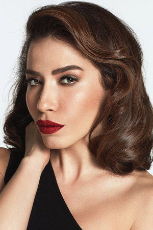 Burcu Güneş profil kép