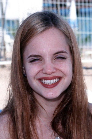 Mena Suvari profil kép