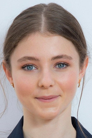 Thomasin McKenzie profil kép