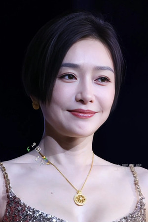秦嵐 profil kép