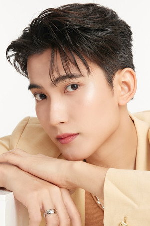 ฉลองรัฐ นอบสำโรง profil kép