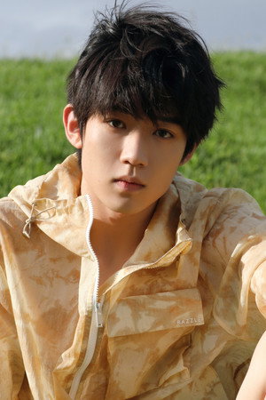 吴俊霆 profil kép