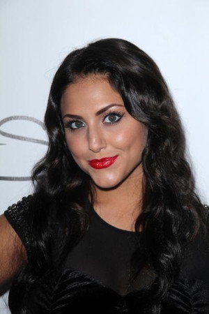 Cassie Scerbo profil kép