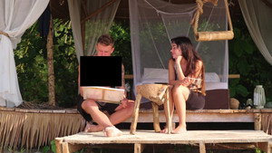Honeymoon – líbánky k nepřežití 1. évad Ep.39 39. epizód
