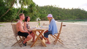 Honeymoon – líbánky k nepřežití 1. évad Ep.20 20. epizód