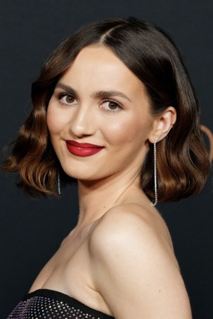 Maude Apatow profil kép