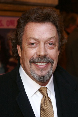Tim Curry profil kép