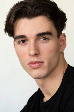 Corey Mylchreest profil kép