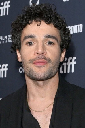 Christopher Abbott profil kép