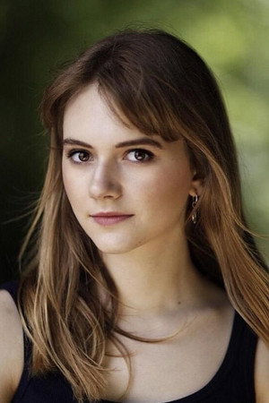Emilia Jones profil kép