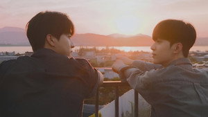 이름 모를 계절 kép