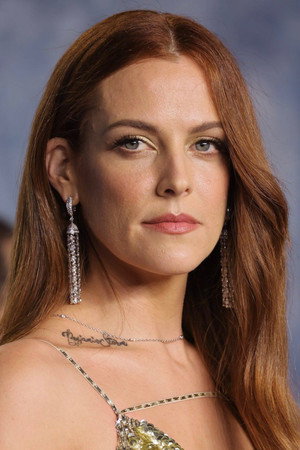 Riley Keough profil kép
