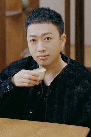 于正 profil kép