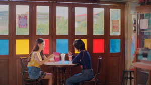 ขอฟังอีกครั้งเพลงรักของเธอ kép
