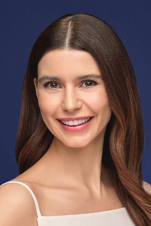 Beren Saat profil kép