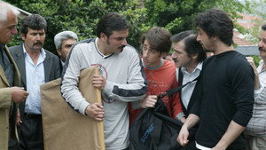 Geniş Aile 1. évad Ep.47 47. epizód