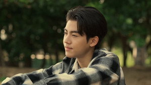 ต้นส้มอยู่บ้านเขา แต่ผลส้มหล่นมาบ้านเราตลอดเลย kép