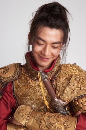 Yang Yi profil kép
