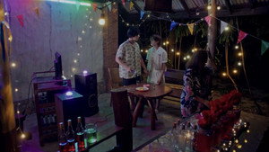ที่สามของเธอ kép