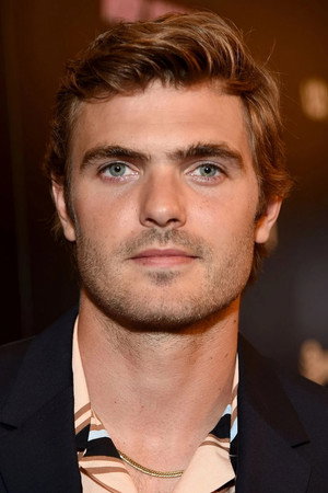 Alex Roe profil kép