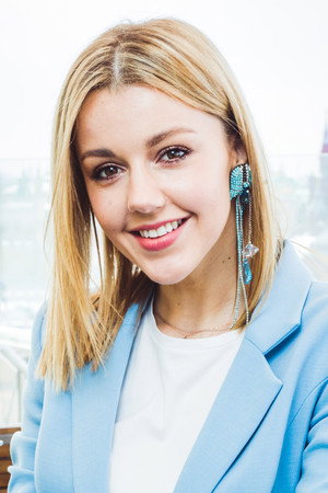Юлианна Караулова profil kép