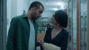 Feltétel nélkül 1. évad Ep.2 Mindenki lánya
