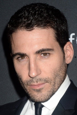 Miguel Ángel Silvestre profil kép