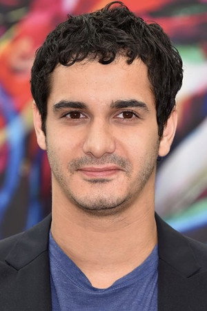 Elyes Gabel profil kép