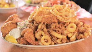 Diners, Drive-Ins and Dives 48. évad Ep.6 6. epizód