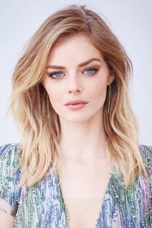 Samara Weaving profil kép