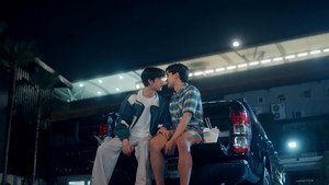 หมัดน็อกล็อกหัวใจ kép