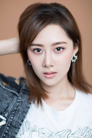 曹曦月 profil kép