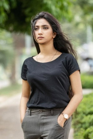 Shahnaz Sumi profil kép