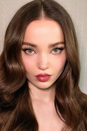 Dove Cameron profil kép