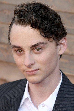 Wyatt Oleff profil kép