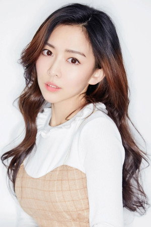 Yang Anqi profil kép