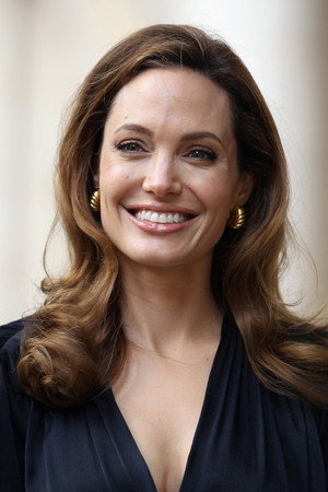 Angelina Jolie profil kép