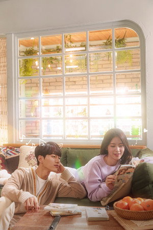 어서와 poszter