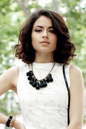 Mikaela Lupu profil kép