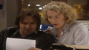 Drop the Dead Donkey 5. évad Ep.11 11. epizód