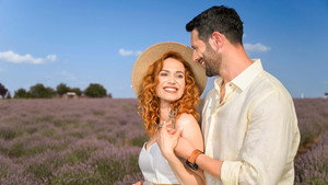 Iubire cu parfum de lavandă kép