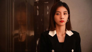 消失的十一层 kép