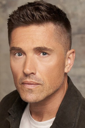 Eric Winter profil kép