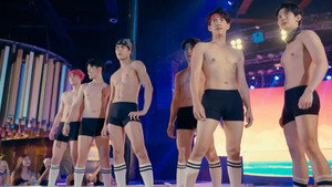 แม่มาคุม...หนุ่มบาร์ร้อน 1. évad Ep.1 1. epizód