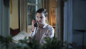 Az ifjú Sheldon 6. évad Ep.15 Tinédzser kétségek és az okos fiú szégyenteljes sétája