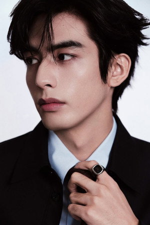 宋威龙 profil kép