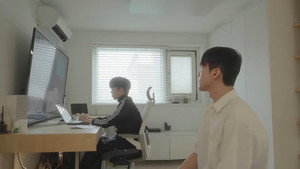 너의 몸에 접속 중... kép