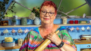 The Great British Bake Off: An Extra Slice 2. évad Ep.3 3. epizód