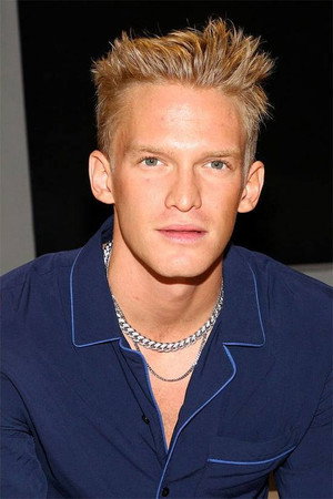 Cody Simpson profil kép